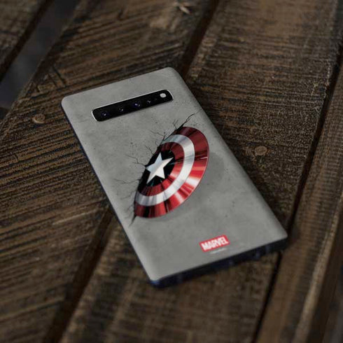Marvel Captain America Shield Break Galaxy S10 Plus Skin