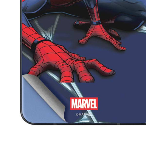 Marvel Spiderman Crawling Spiderman Galaxy Z Fold5 5G Skin