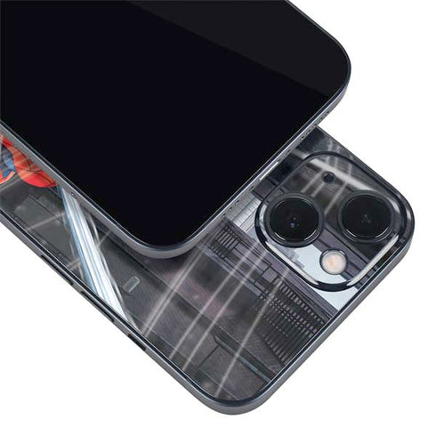 Marvel Spiderman Web Throw iPhone 15 Skin