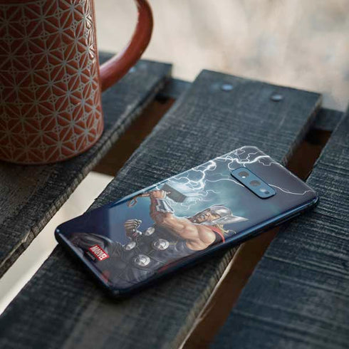 Marvel Thor Thor and Mjolnir Galaxy S10e Skin