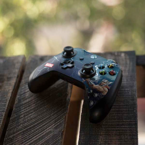 Marvel Thor Thor and Mjolnir Xbox One S All-Digital Edition Bundle Skin