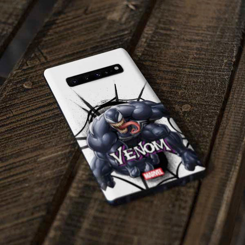 Marvel Venom Reaching Forward Galaxy S10 Skin