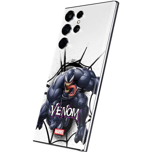 Marvel Venom Reaching Forward Galaxy S22 Ultra Skin