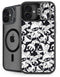 Looney Tunes Marvin Super Sized Pattern iPhone 16 Kickstand Case