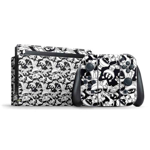 Looney Tunes Marvin Super Sized Pattern Nintendo Skins