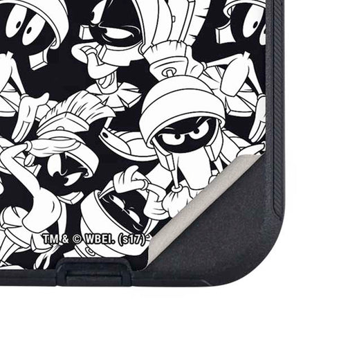 Looney Tunes Marvin Super Sized Pattern Otterbox Defender iPhone Skin