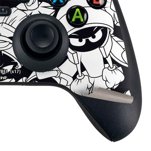Looney Tunes Marvin Super Sized Pattern Xbox Series X Bundle Skin