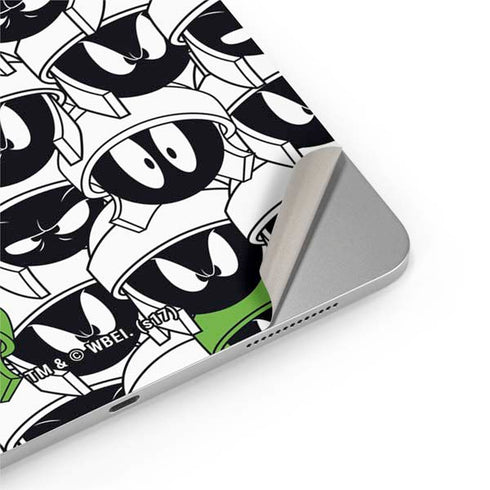 Looney Tunes Marvin the Martian Super Sized iPad Pro 13in M4 (2024) Skin