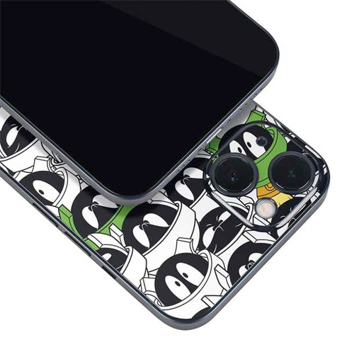 Looney Tunes Marvin the Martian Super Sized iPhone 15 Skin