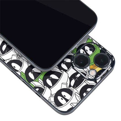 Looney Tunes Marvin the Martian Super Sized iPhone 15 Skin