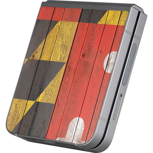 Maryland Flag Dark Wood Galaxy Z Flip6 Skin