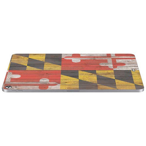Maryland Flag Dark Wood Apple iPad Air Skin