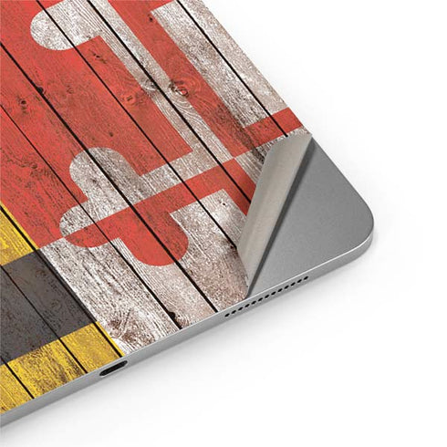 Maryland Flag Dark Wood Apple iPad Air Skin