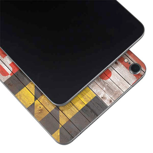 Maryland Flag Dark Wood Apple iPad Mini Skin