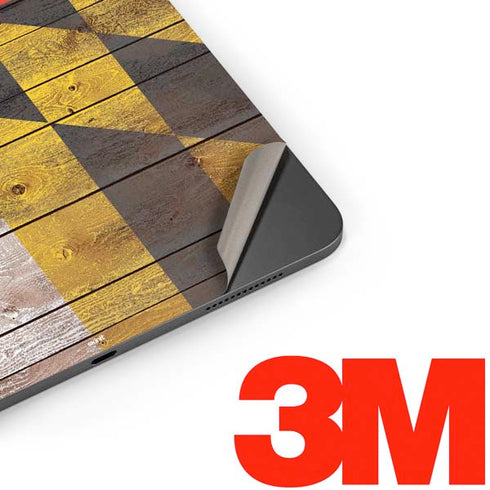 Maryland Flag Dark Wood Apple iPad Pro Skin
