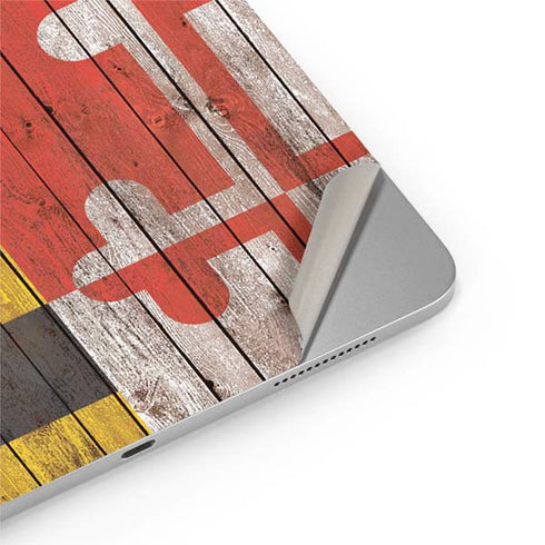 Maryland Flag Dark Wood iPad Pro 13in M4 (2024) Skin
