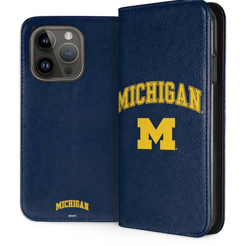 University of Michigan M iPhone 15 Pro Folio Case