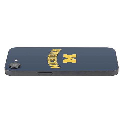 University of Michigan M iPhone 16e Skin