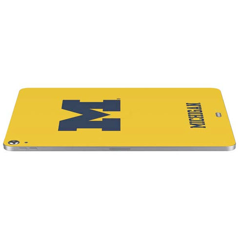 University of Michigan M Logo Yellow Apple iPad Air Skin