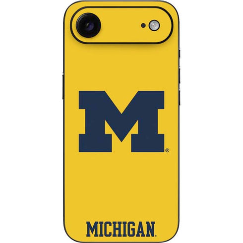 University of Michigan M Logo Yellow iPhone 17 Air Skin