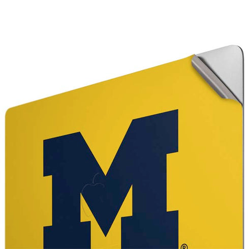 University of Michigan M Logo Yellow Apple MacBook Pro 16-inch Skin