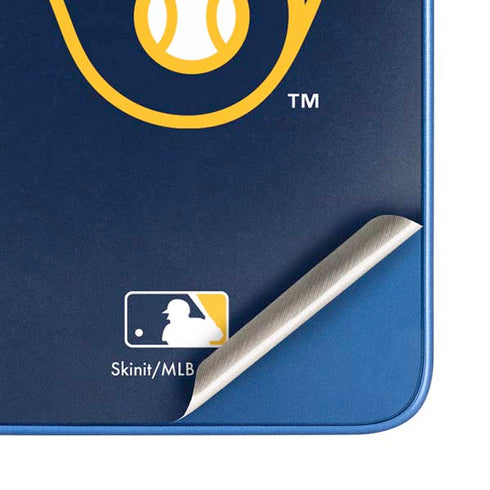 MLB Milwaukee Brewers - Solid Distressed Moto G Play 4G (2024) Skin