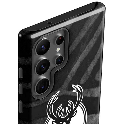 NBA Milwaukee Bucks Animal Print Black Galaxy S23 Ultra Pro Case