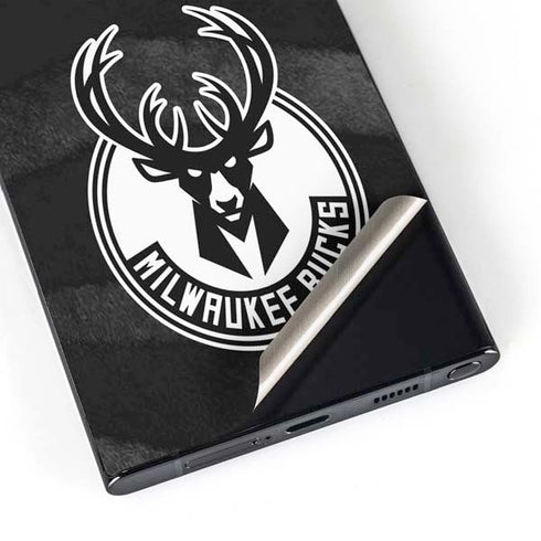NBA Milwaukee Bucks Animal Print Black Galaxy S24 Ultra Skin
