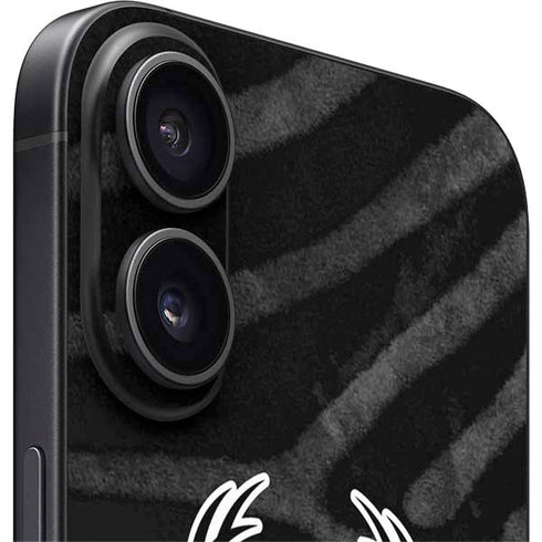 NBA Milwaukee Bucks Animal Print Black iPhone 16 Plus Skin