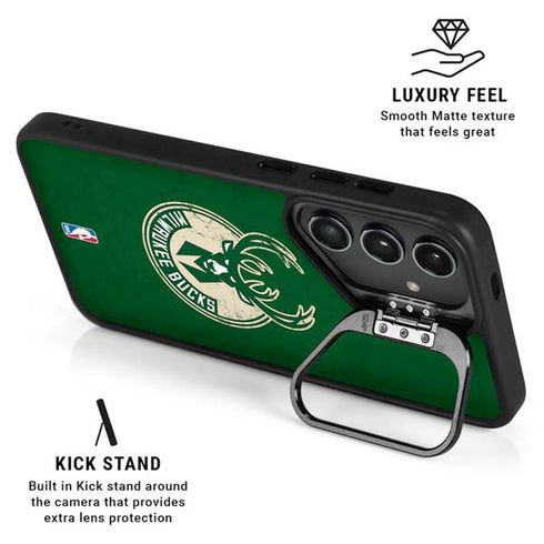 NBA Milwaukee Bucks Green Distressed Galaxy S24 Ultra Kickstand Case