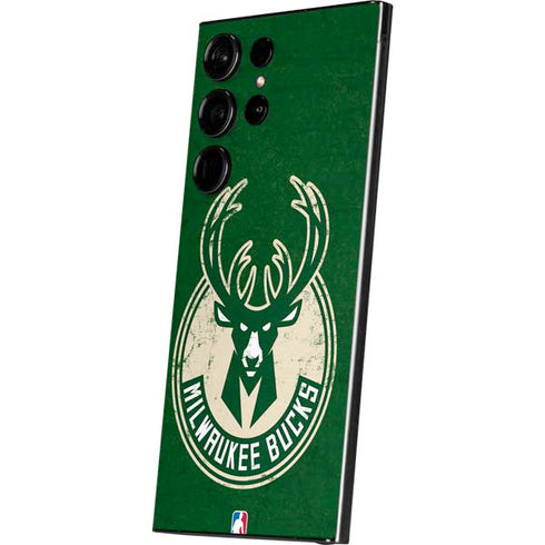 NBA Milwaukee Bucks Green Distressed Galaxy S25 Ultra Skin