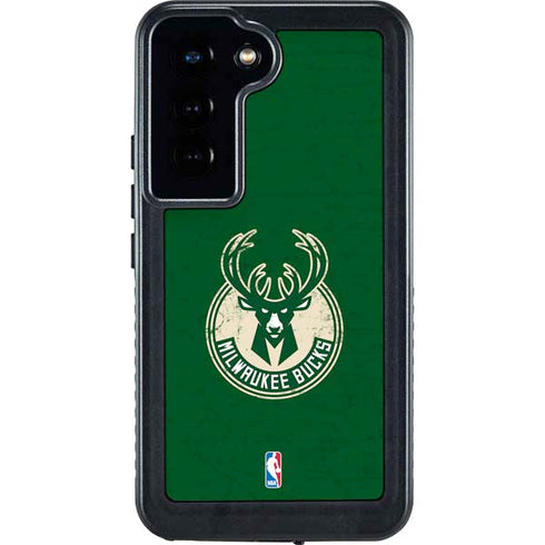 NBA Milwaukee Bucks Green Distressed Galaxy S24 Waterproof Case