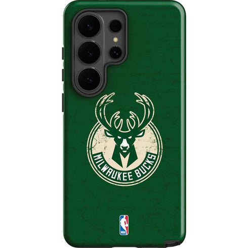 NBA Milwaukee Bucks Green Distressed Galaxy S26 Ultra Impact Case