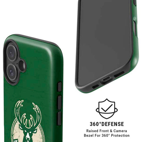 NBA Milwaukee Bucks Green Distressed iPhone 16 Magsafe Impact Case