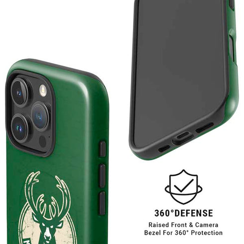 NBA Milwaukee Bucks Green Distressed iPhone 16 Pro Magsafe Impact Case