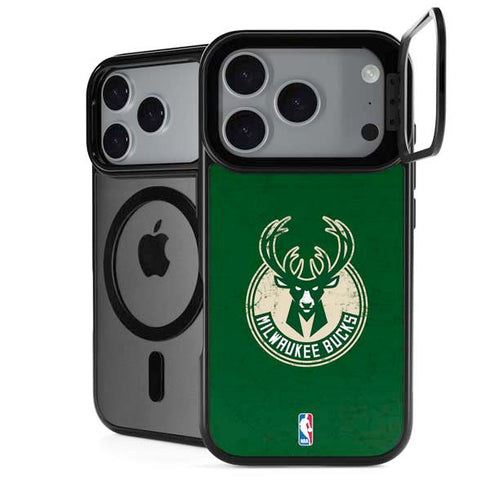 NBA Milwaukee Bucks Green Distressed iPhone 18 Pro Kickstand Case