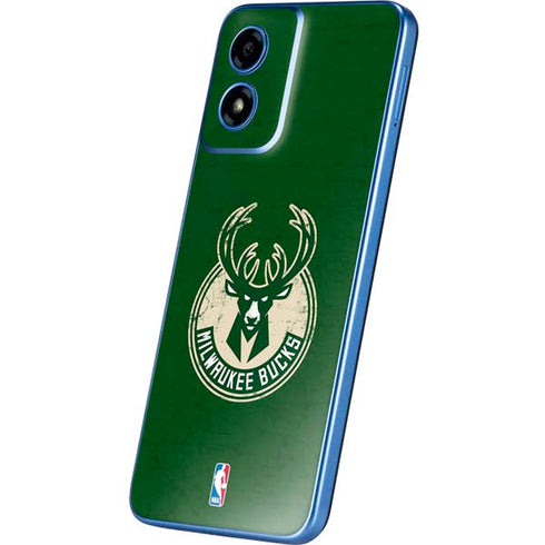 NBA Milwaukee Bucks Green Distressed Moto G Play 4G (2024) Skin