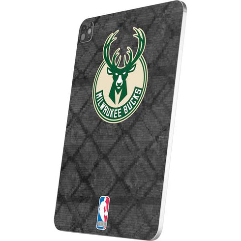NBA Milwaukee Bucks Rusted Dark iPad Pro 13in M4 (2024) Skin