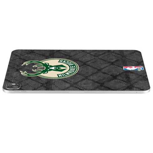 NBA Milwaukee Bucks Rusted Dark iPad Pro 13in M4 (2024) Skin