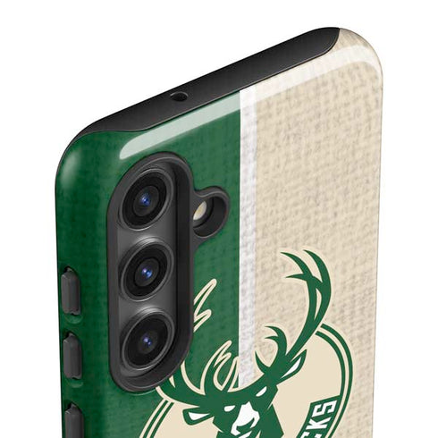 NBA Milwaukee Bucks Split Canvas Galaxy S25 Impact Case