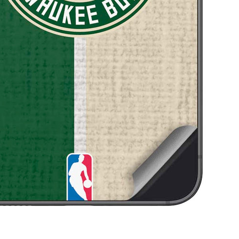 NBA Milwaukee Bucks Split Canvas Galaxy S25 Skin