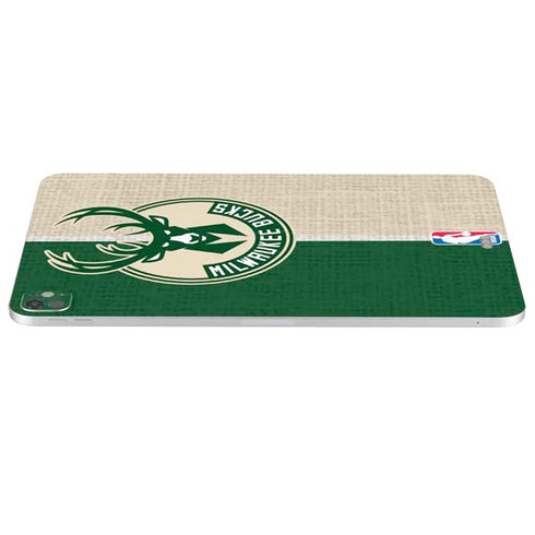 NBA Milwaukee Bucks Split Canvas iPad Pro 13in M4 (2024) Skin