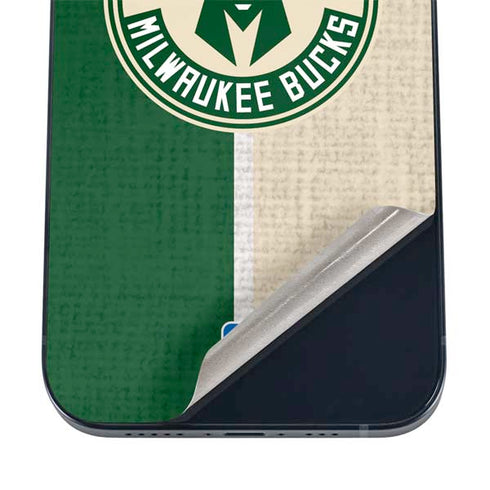 NBA Milwaukee Bucks Split Canvas iPhone 16 Skin