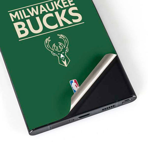 NBA Milwaukee Bucks Standard - Green Galaxy S25 Ultra Skin