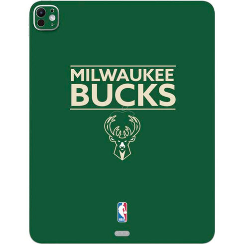 NBA Milwaukee Bucks Standard - Green iPad Pro 13in M4 (2024) Skin