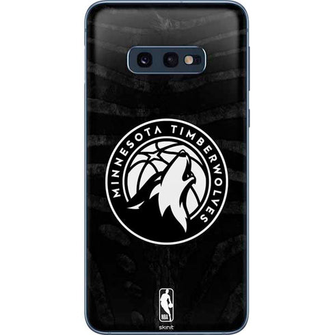 NBA Minnesota Timberwolves Black Animal Print Galaxy S10e Skin