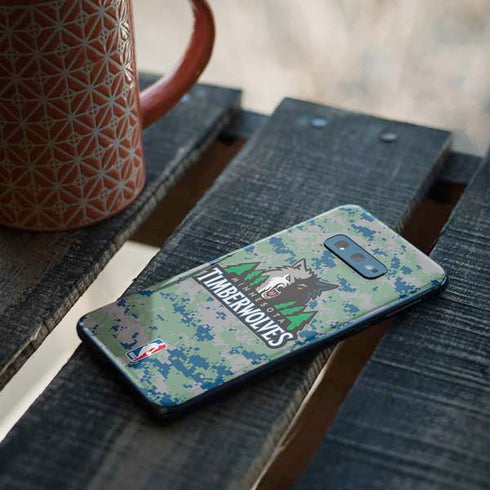 NBA Minnesota Timberwolves Digi Camo Galaxy S10e Skin