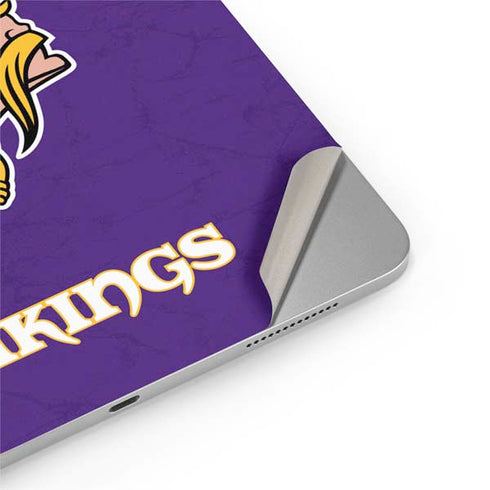 NFL Minnesota Vikings Distressed iPad Pro 13in M4 (2024) Skin