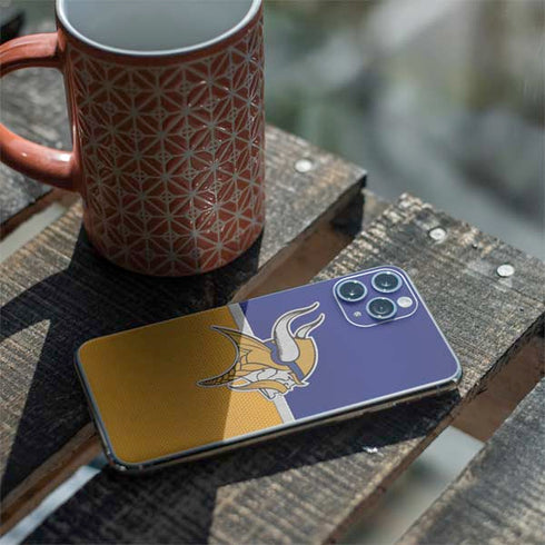 NFL Minnesota Vikings Vintage iPhone 11 Pro Skin