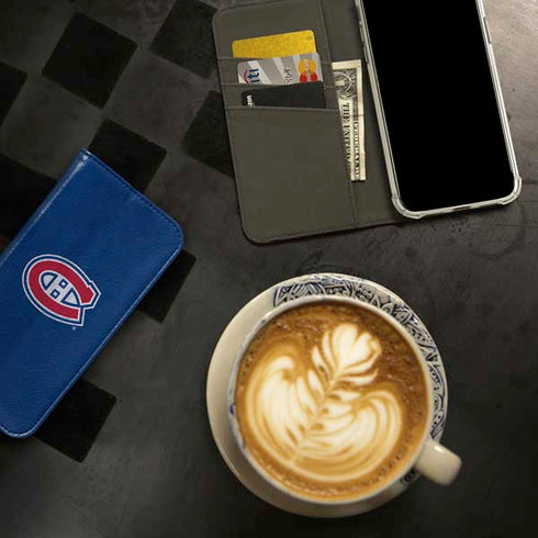 NHL Montreal Canadiens Distressed iPhone 15 Pro Folio Case
